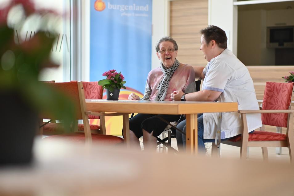 Gespräch mit Pflegeperson